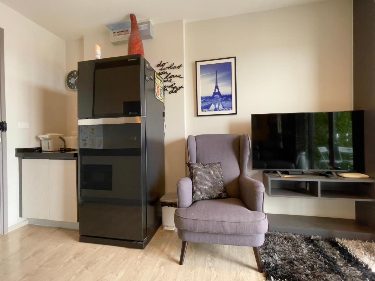 The Base Deluxe Kingsize Apartment Pattaya Bagian luar foto