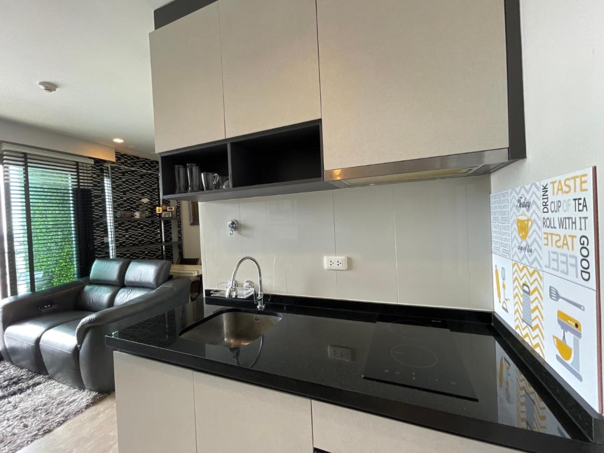 The Base Deluxe Kingsize Apartment Pattaya Bagian luar foto
