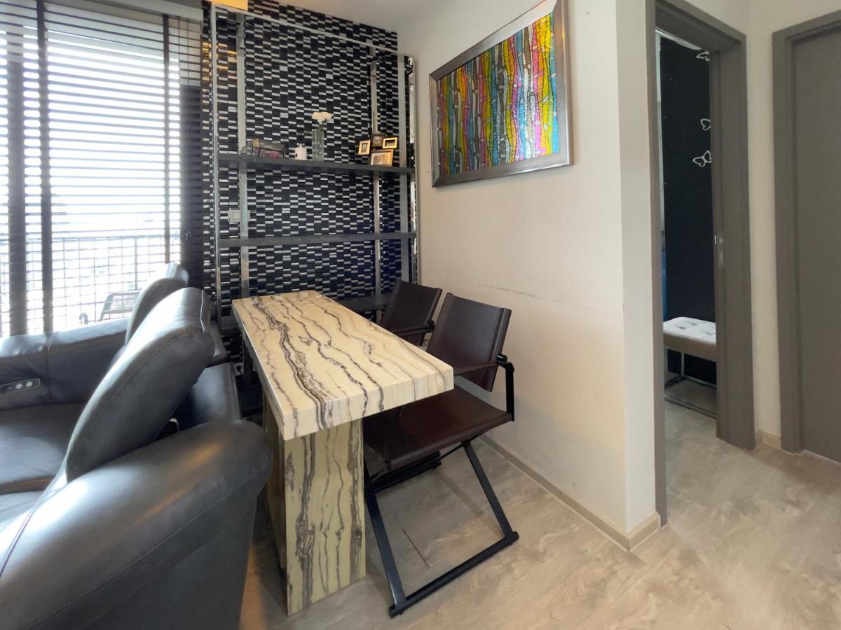The Base Deluxe Kingsize Apartment Pattaya Bagian luar foto