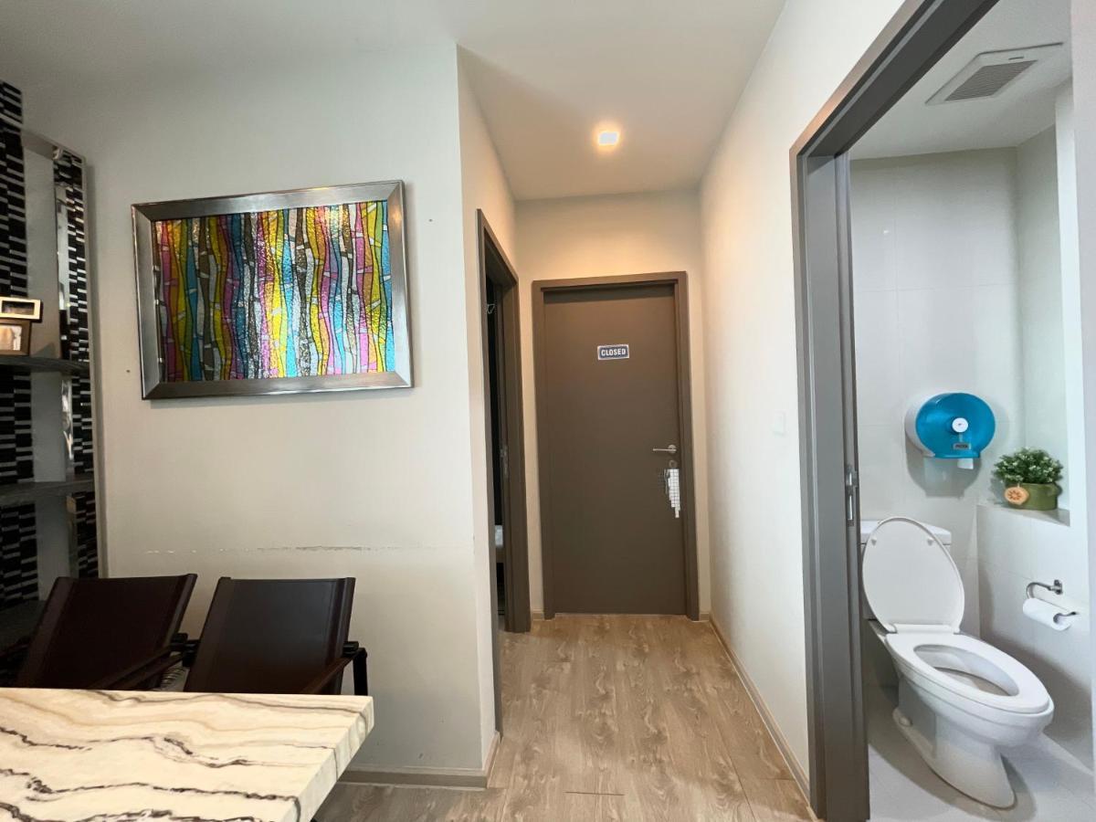 The Base Deluxe Kingsize Apartment Pattaya Bagian luar foto